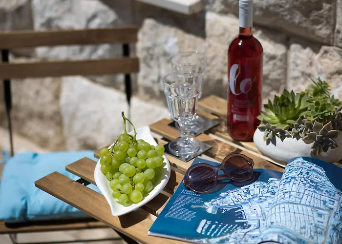 Piccola Red - 50m From The Dubrovnik