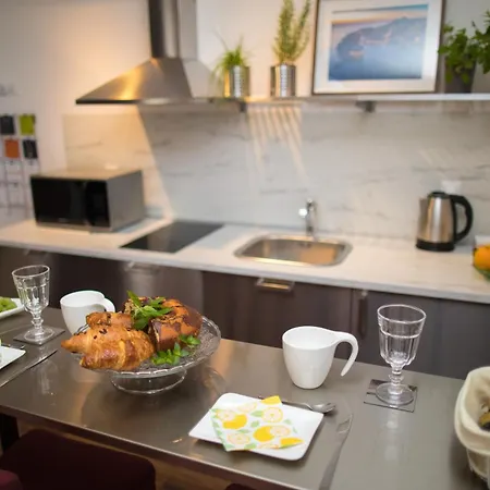 Piccola Red - 50m From The * Dubrovnik