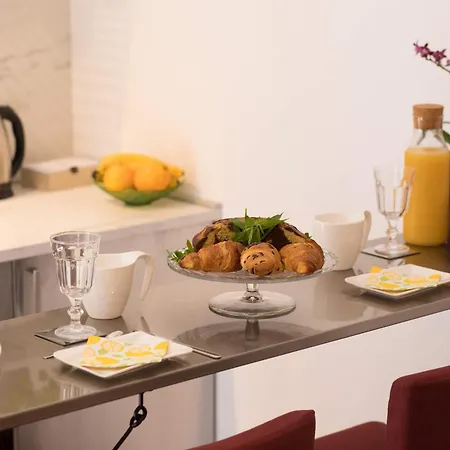 Διαμέρισμα Piccola Red - 50m From The